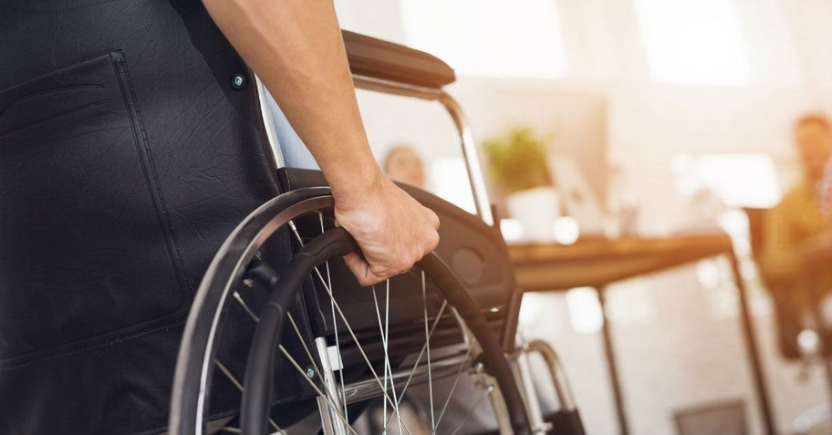 6. Hold a workday at a disabled person's home.