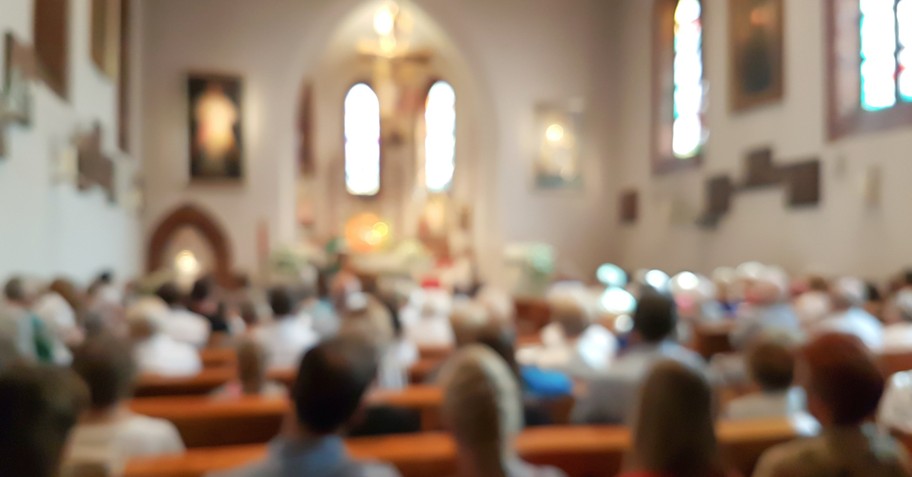 people sitting inside church facing the front, what is nicene creed