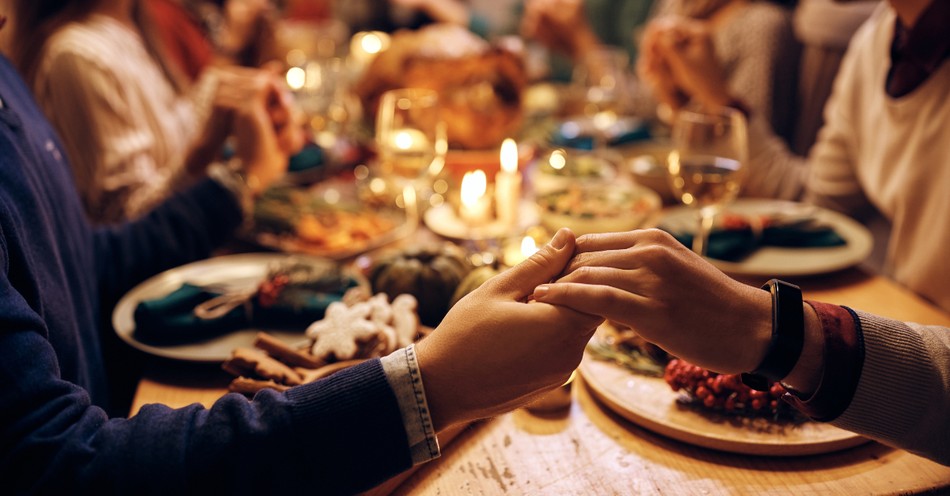 30 Dinner Prayers to Pray Before Meals & Bless Your Food