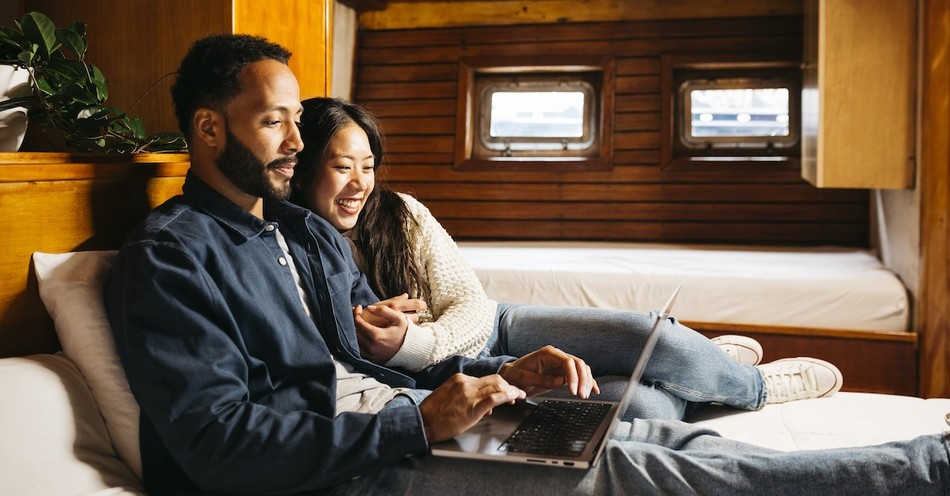 5 Ways for Husbands and Wives to Face the Holidays as a Team