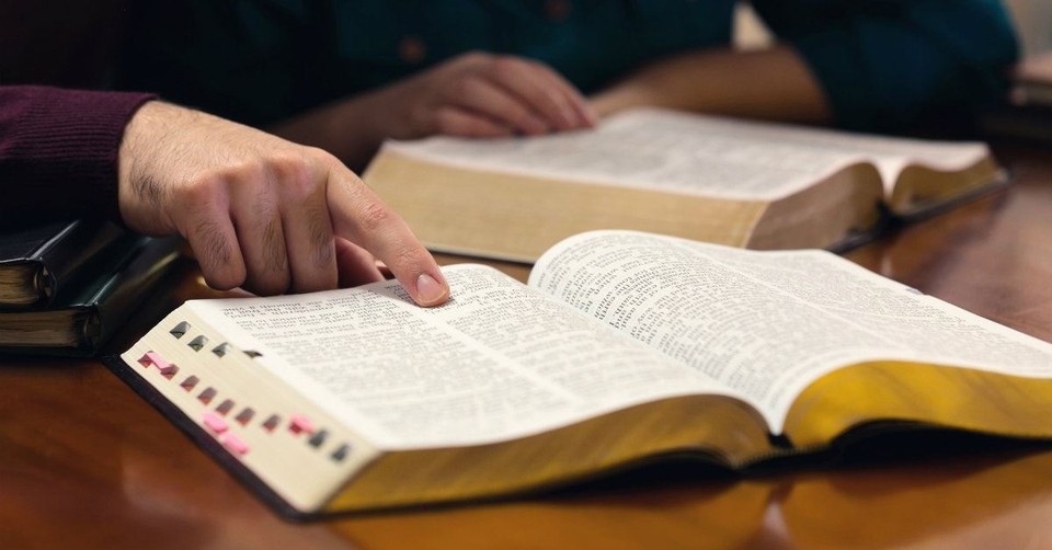 How to Prepare to Teach Bible Study