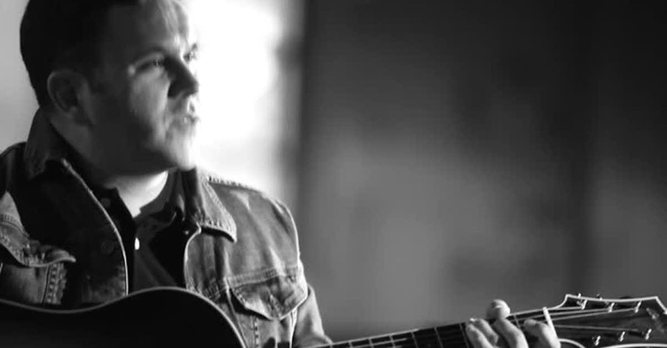 Matt Redman - 10,000 Reasons (Bless the Lord) (Official Music Video)