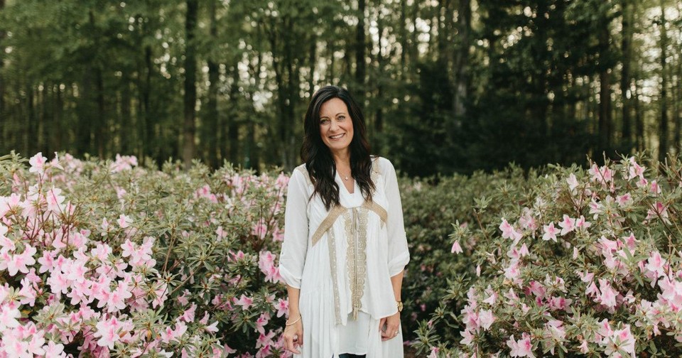 Lysa TerKeurst on Surviving Breast Cancer: "6 Life-Changing Actions that Helped Me Face the Unknown"