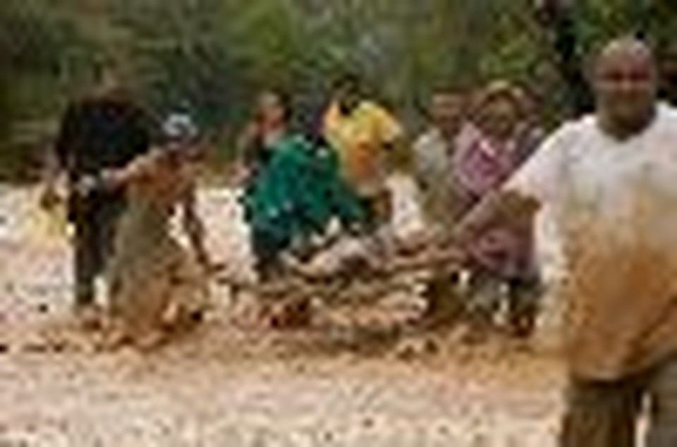 Christians Provide Help to Dominican Republic Flood Victims