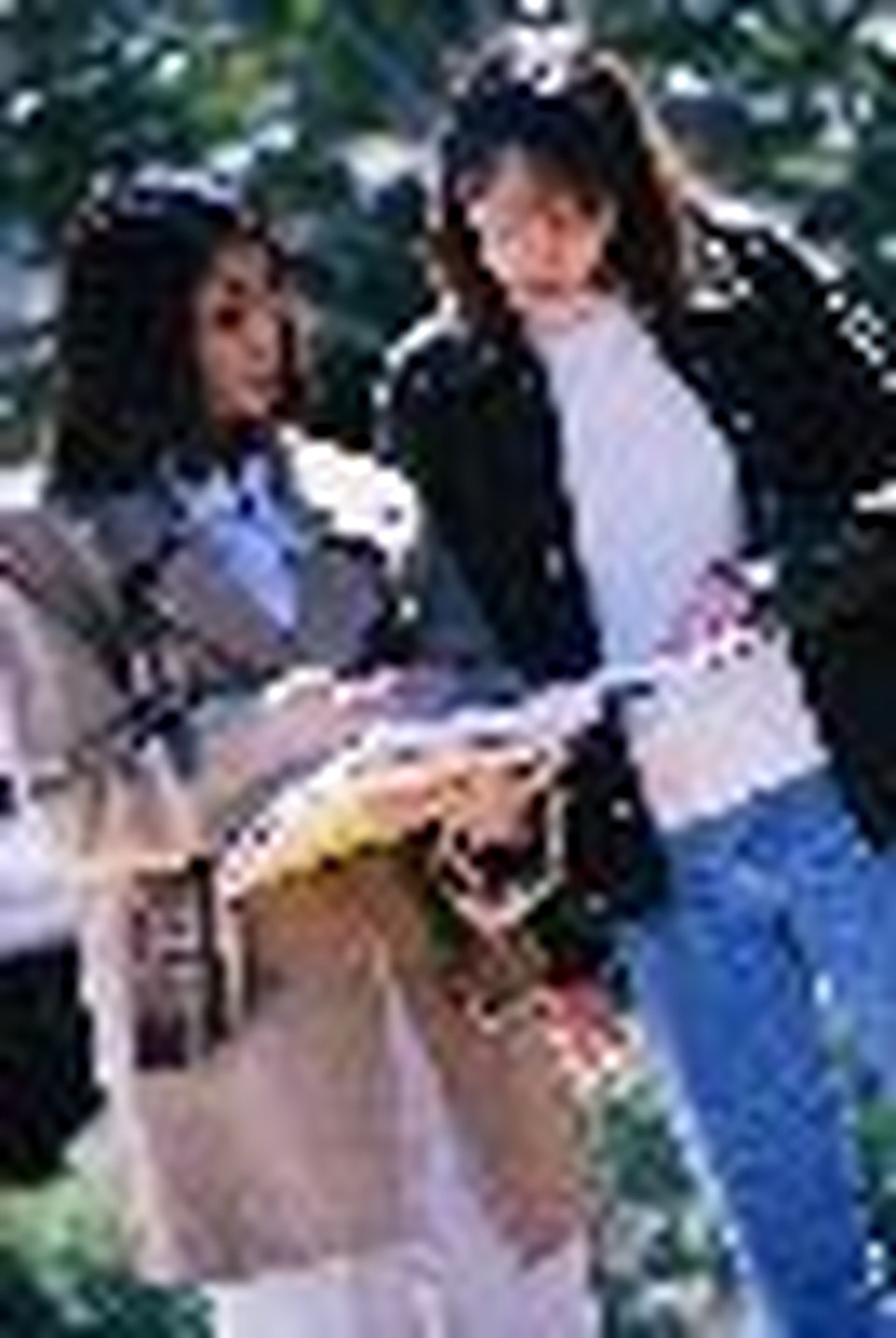 Fall Fashion for Teens Moves Toward Modesty