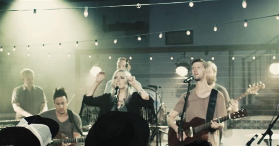 Jesus Culture - God With Us (featuring Bryan Torwalt)