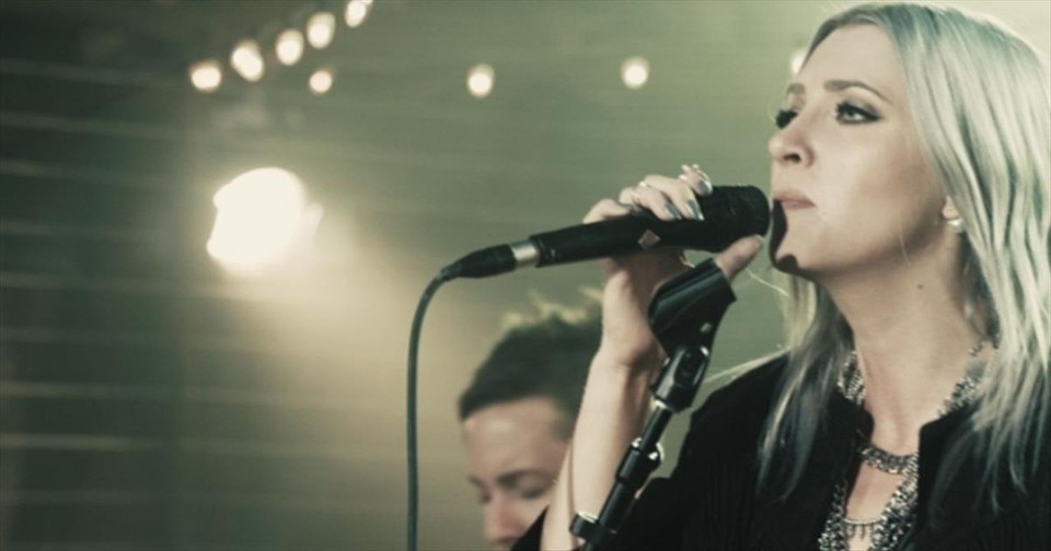 'Set Me Ablaze' Live Worship From Jesus Culture featuring Katie Torwalt