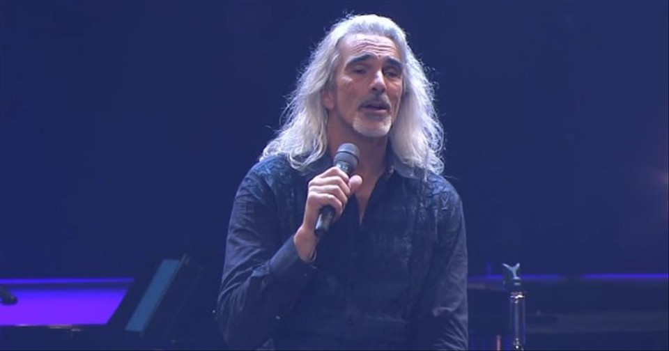 'Amazing Grace' Guy Penrod Live Performance