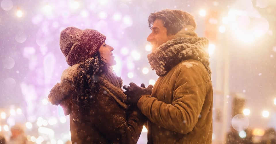 4 Tips for Newlyweds to Blend Christmas Traditions