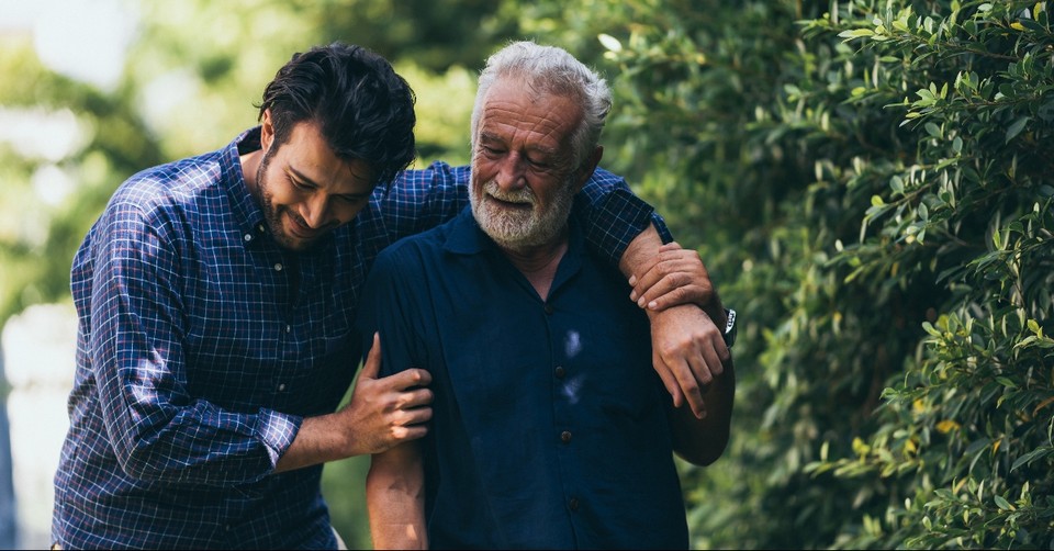 7 Meaningful Ways to Bless an Aging Father This Father’s Day