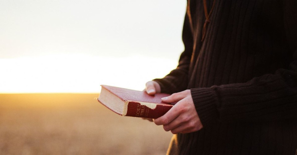 4 Important Things We Can Learn Ezra and His Book in the Bible