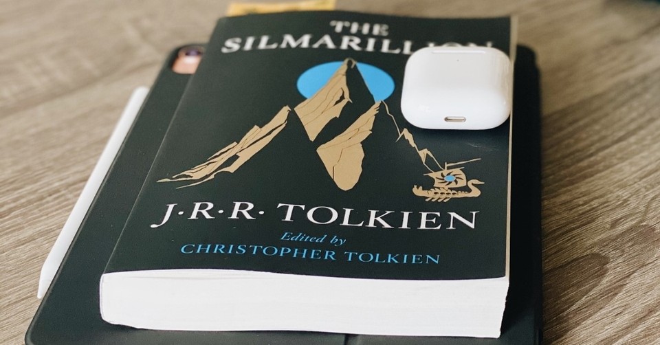 10 J.R.R. Tolkien Stories to Read Before Seeing Rings of Power