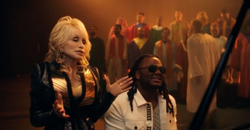 Captivating Performance from Dolly Parton and Blessing Offor of ‘Somebody’s Child’