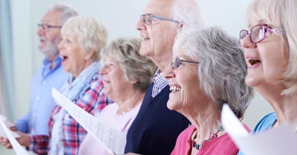 New Study Finds Singing ‘Amazing Grace’ Can Boost Heart Health in Older Adults