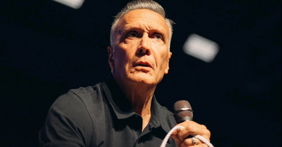 Pastor Ed Young Defends Megachurches, Says Critics Have a Double Standard