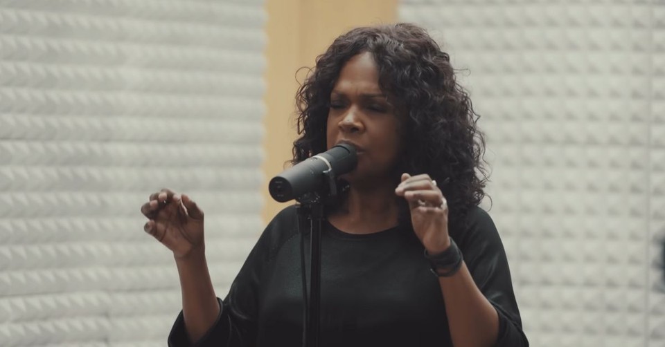 CeCe Winans Delivers Stunning Performance of 'Come Jesus Come'