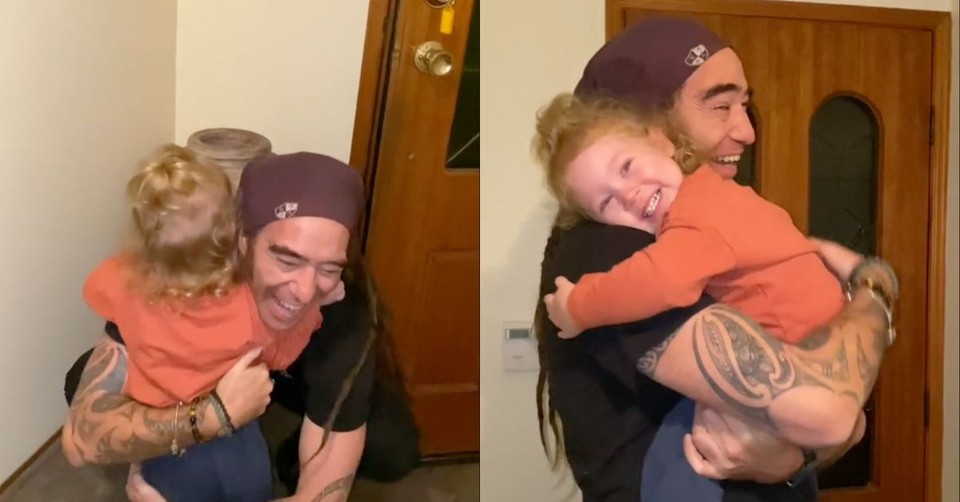 Child’s Precious and Adorable Reaction When Her Dad Walks through the Door