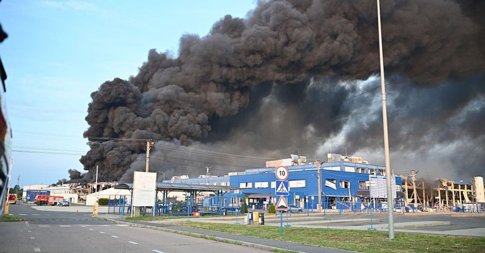 Russia Hits American Factory in Ukraine as Trump Hardens Tone Toward Putin
