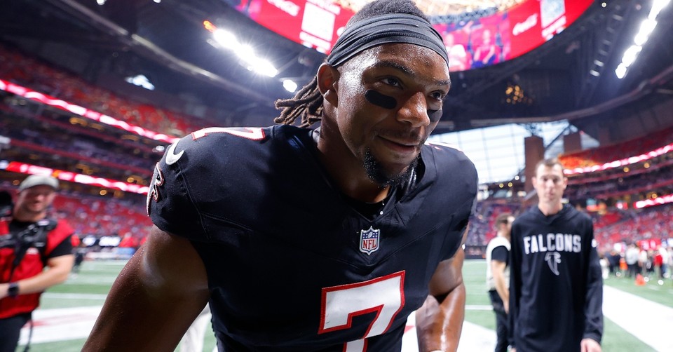 Falcons’ Bijan Robinson Declares ‘All Glory to Jesus’ Following Career Night