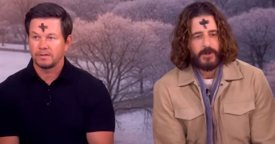 Mark Wahlberg and Jonathan Roumie Share the Importance of Prayer on The View