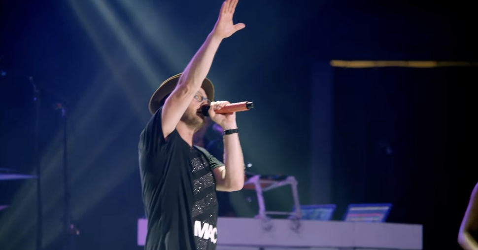 'Undeniable' TobyMac Live Performance with Colton Dixon