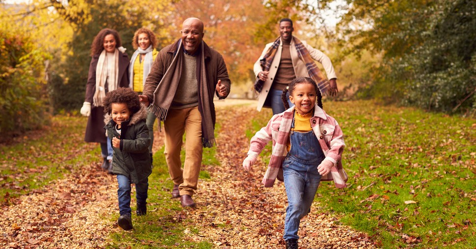 25 Faith-Filled Fall Traditions to Start with Your Family This Year