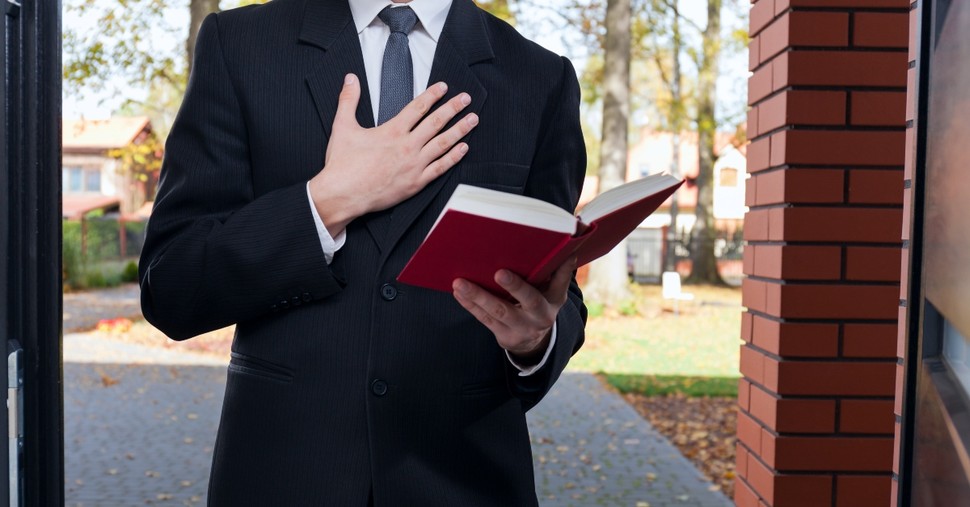 10 Things Everyone Should Know about Jehovah's Witnesses and Their Beliefs