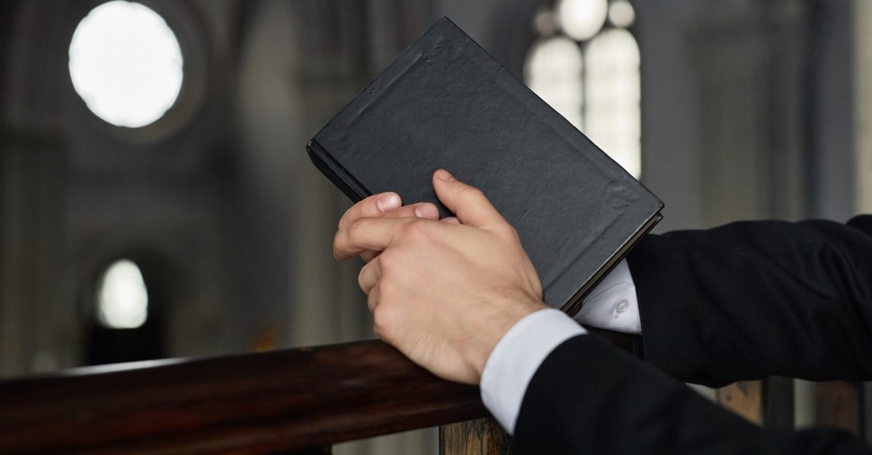 Former Worship Pastor Accused of Sexual Assault Charges