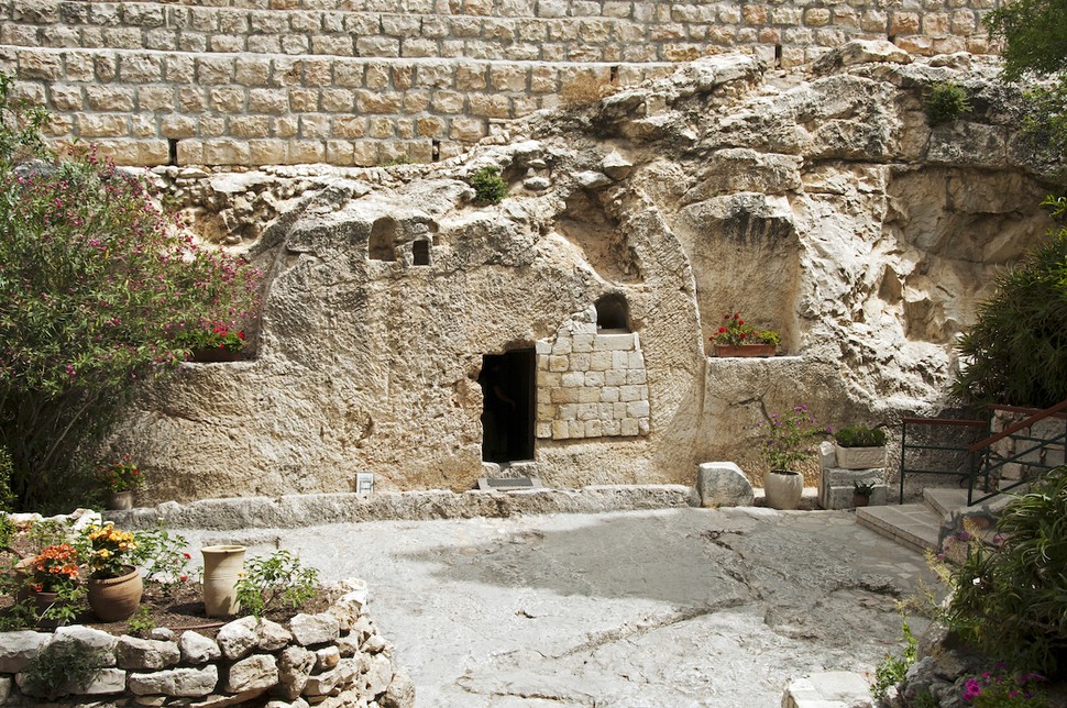 Archaeologists Uncover Ancient Garden from Gospel of John Under Church of the Holy Sepulchre