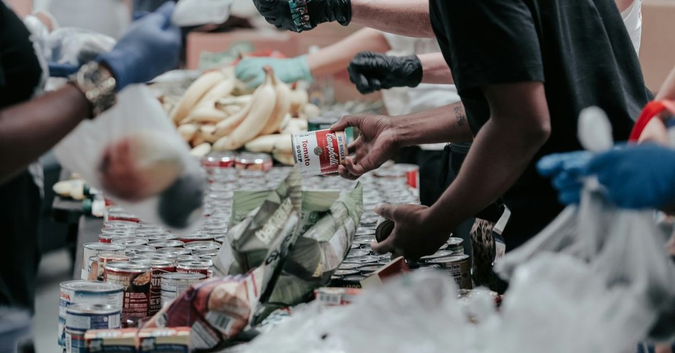 Oklahoma Church Leads Dozens to Christ During Its Food Distribution Event