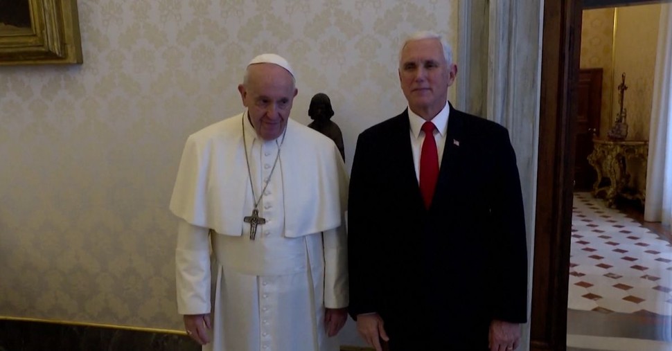 Mike Pence Criticized by Evangelicals for Calling Pope Francis ‘the Holy Father’