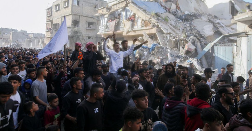 Thousands of Gazans Rise Up against Hamas in Protests