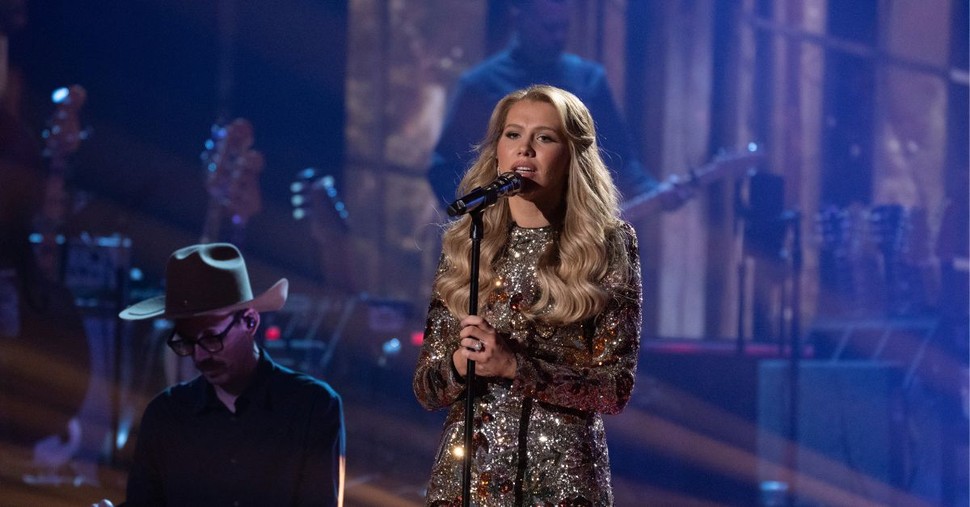 Hannah Harper Sings 'At the Cross' to Win American Idol