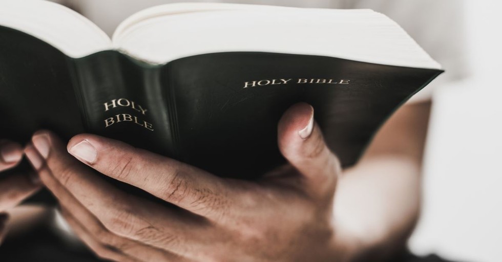 Top 10 Books of the Bible You Should Read