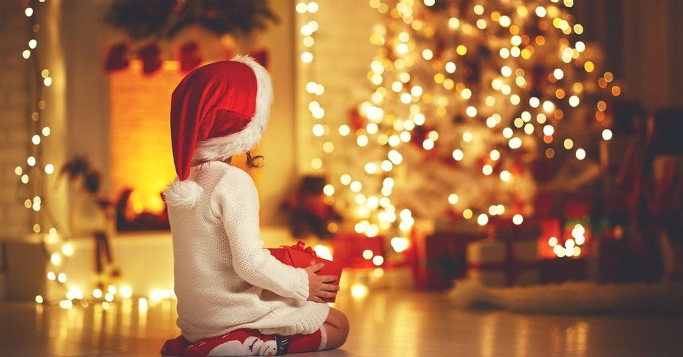 25 Non-Toy Gift Ideas for Your Kids This Christmas 
