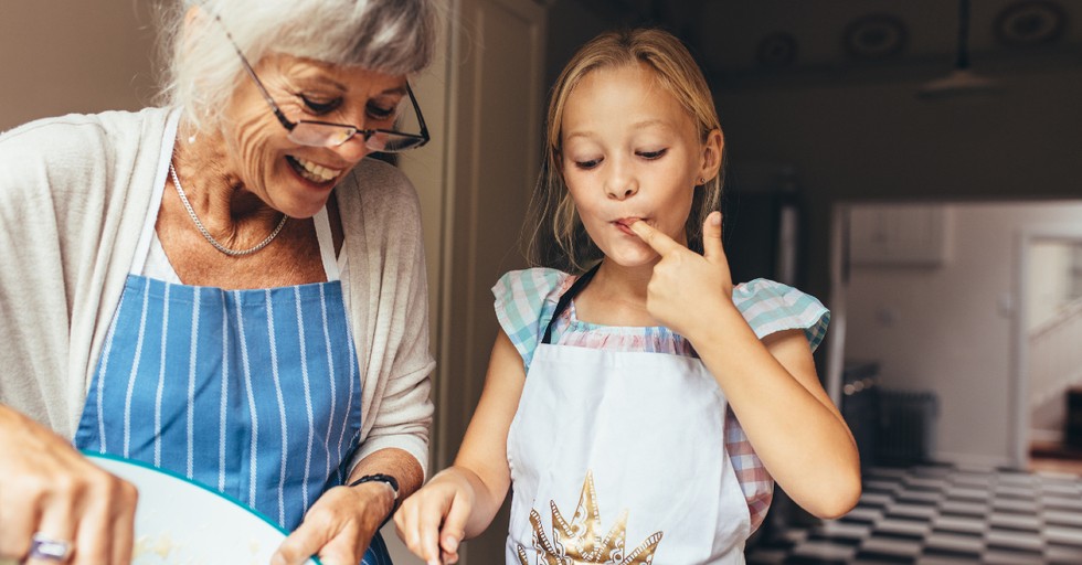 10 Fall Recipes for Grandparents and Grandkids to Cook Together