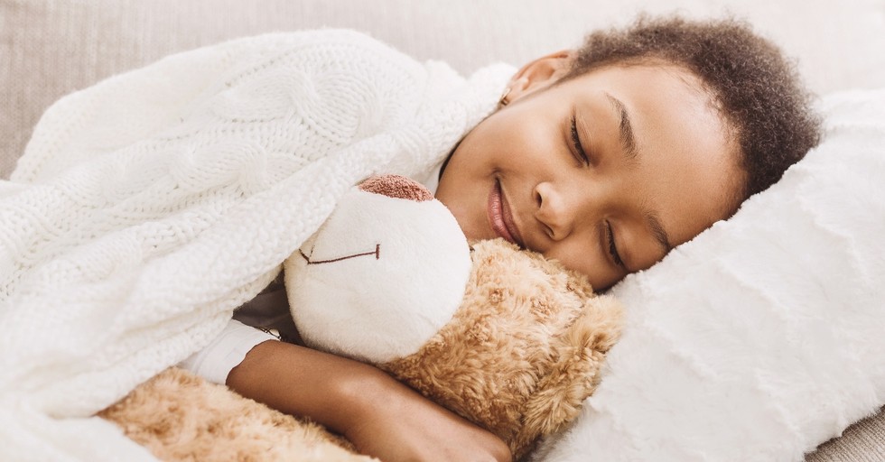 3 Ways Prayer Can Help Your Kids Fall Asleep