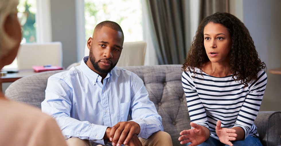 4 Signs That It's Time for Marriage Counseling