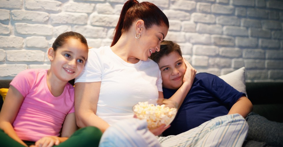 What Are Good Movies To Watch As A Family : Netflix Suggestions - 10 Good Movies to Watch on Netflix ... : Here's our list of the best movies to watch with your parents.