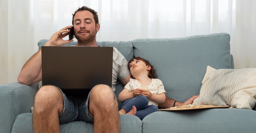 7 Ways to Balance Work and Family as a Faithful Dad
