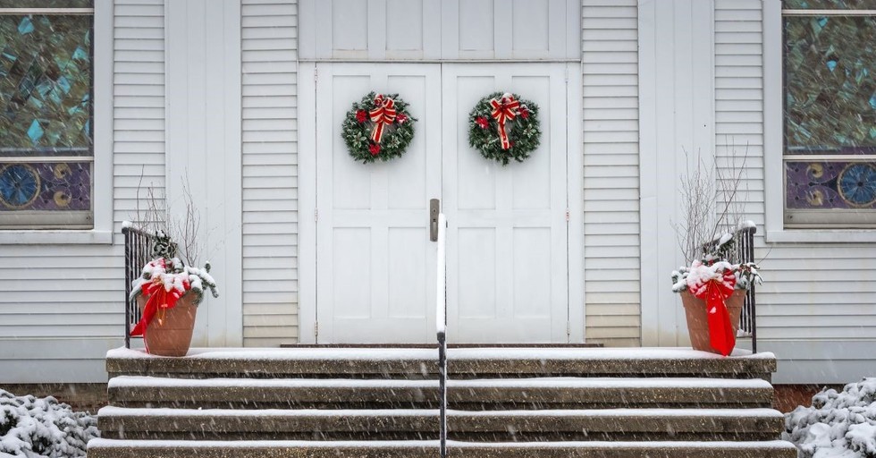 5 Ways to Get Christmas Visitors to Keep Coming Back to Your Church